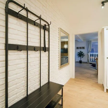 Sniezna Gran شكلارسكا بوريبا